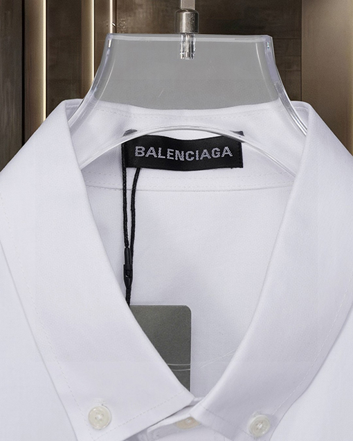 バレンシアガ Balenciaga WiFi バレンタインデー限定の蛍光カラーチェンジロゴプリント長袖ルーズフィットシャツ