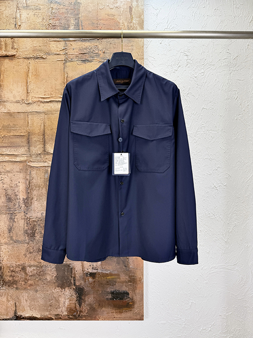 ルイヴィトンスーパーコピー レザーロゴステッチポケット長袖シャツ