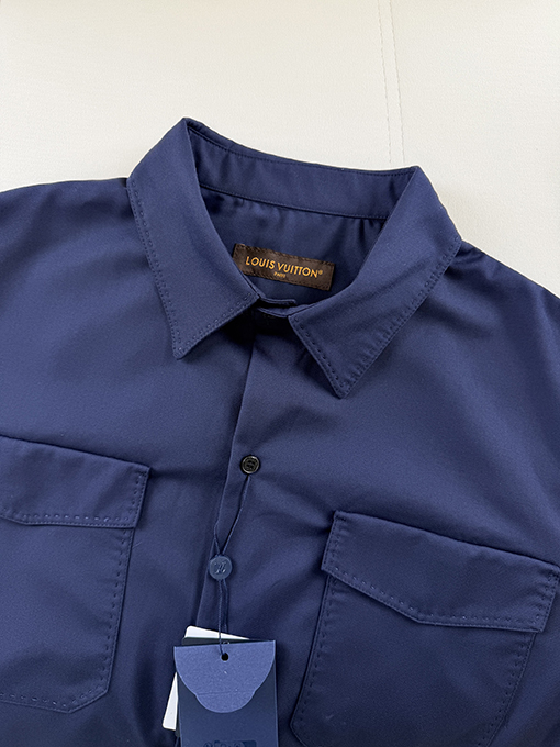 ルイヴィトンスーパーコピー レザーロゴステッチポケット長袖シャツ