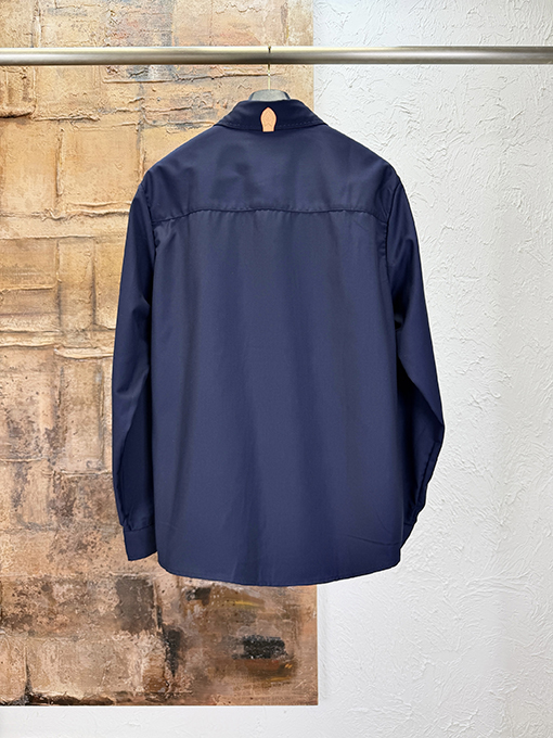 ルイヴィトンスーパーコピー レザーロゴステッチポケット長袖シャツ