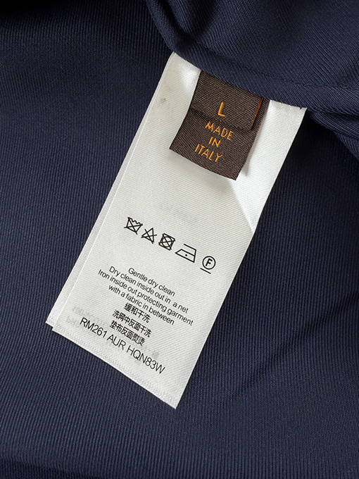 ルイヴィトンスーパーコピー レザーロゴステッチポケット長袖シャツ