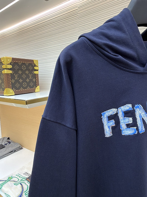 フェンディコピー FENDI 刺繍入り手描きロゴスウェットシャツ