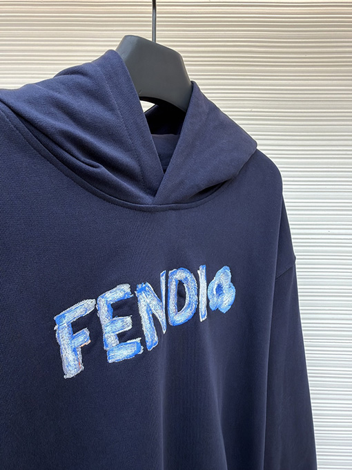 フェンディコピー FENDI 刺繍入り手描きロゴスウェットシャツ