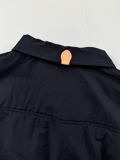 ルイヴィトンスーパーコピー レザーロゴワークジャケット