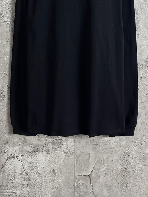 バレンシアガコピー Balenciaga 520 限定ブラーアウロングスリーブシャツ