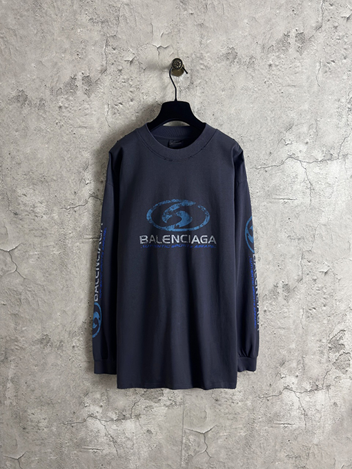 バレンシアガ Balenciaga サーフロゴのぼかしプリントクルーネックスウェットシャツ