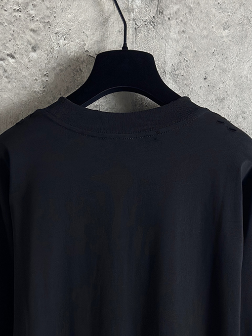 バレンシアガ Balenciaga ライトニングレターリップドロングスリーブシャツ