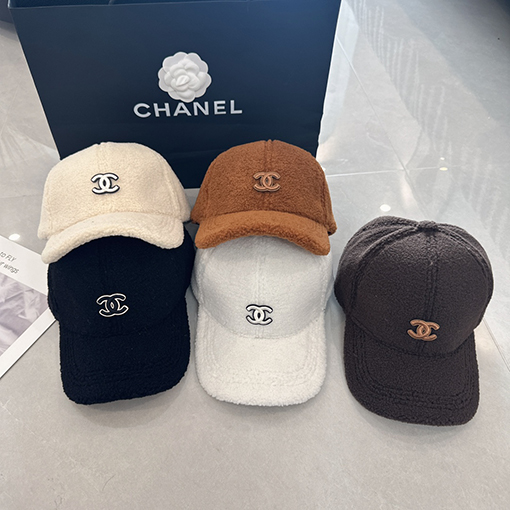 シャネル スタイリッシュなラムウールのベースボールキャップ