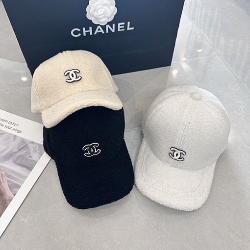 シャネル スタイリッシュなラムウールのベースボールキャップ