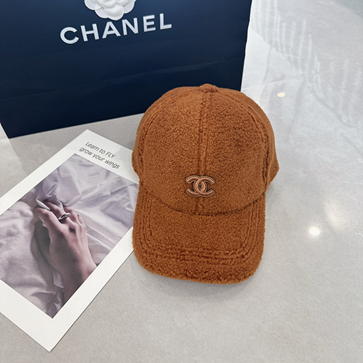 シャネル スタイリッシュなラムウールのベースボールキャップ