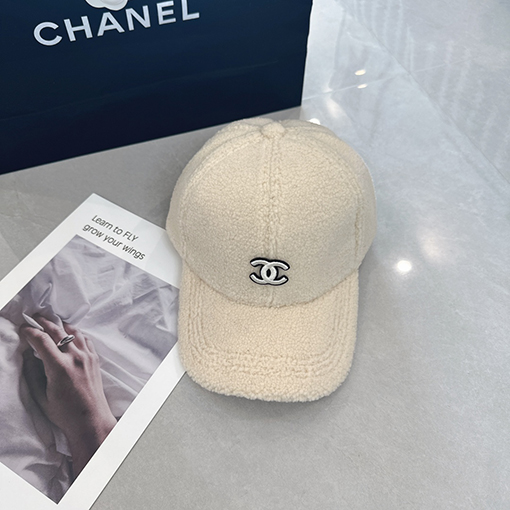 シャネル スタイリッシュなラムウールのベースボールキャップ