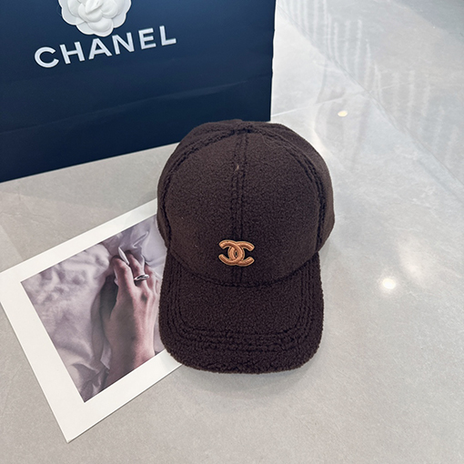 シャネル スタイリッシュなラムウールのベースボールキャップ
