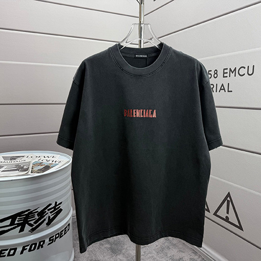 バレンシアガスーパーコピー Balenciaga 洗いざらしのクルーネック半袖Tシャツ
