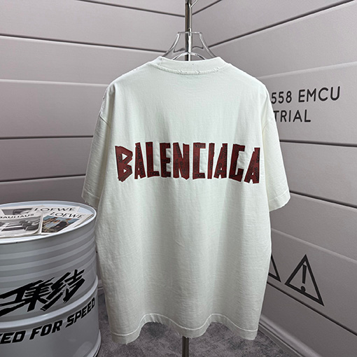 バレンシアガスーパーコピー Balenciaga 洗いざらしのクルーネック半袖Tシャツ