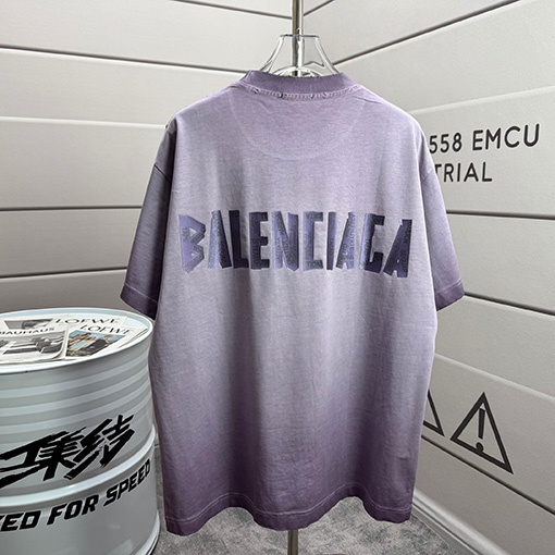 バレンシアガスーパーコピー Balenciaga 洗いざらしのクルーネック半袖Tシャツ