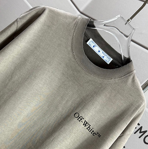 オフホワイト off white クラシックなウォッシュとダメージをした320gクルーネック半袖Tシャツ