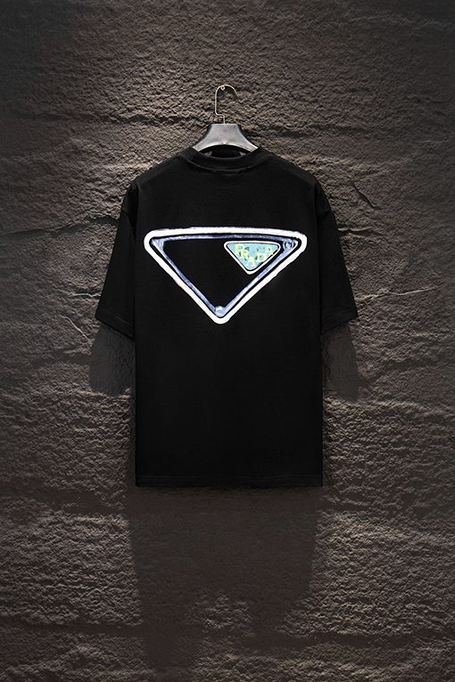 プラダ PRADA 新作グラフィティプリント半袖Tシャツ