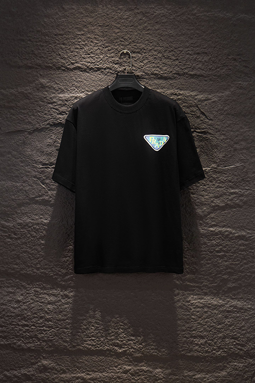 プラダ PRADA 新作グラフィティプリント半袖Tシャツ