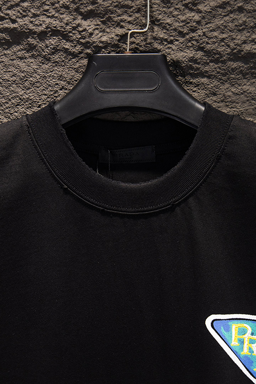 プラダ PRADA 新作グラフィティプリント半袖Tシャツ