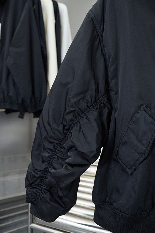 バレンシアガ BALENCIAGA ハーフリングロゴ刺繍入りベースボールフライトコットンジャケット