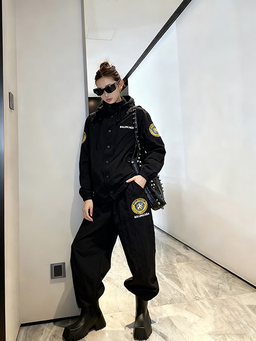 バレンシアガ BALENCIAGA 59 イエローレーベルマンチェスターユナイテッドロゴトラックパンツ