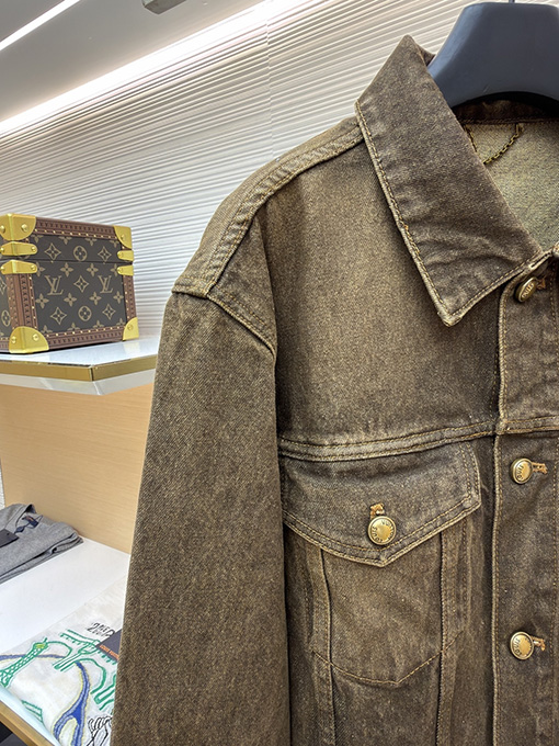 ルイヴィトンスーパーコピー ポケット文字刺繍トラッカーデニムジャケット