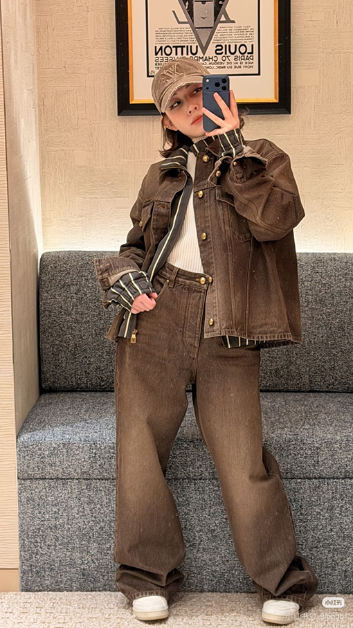 ルイヴィトン ポケット文字刺繍トラックジーンズ