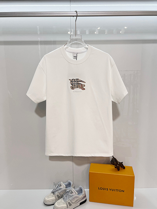 バーバリーコピー クラシックな刺繍のチェック柄軍馬ロゴクルーネック半袖Tシャツ