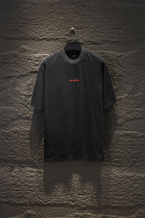 バレンシアガスーパーコピー Balenciaga クラシックな刺繍半袖Tシャツ