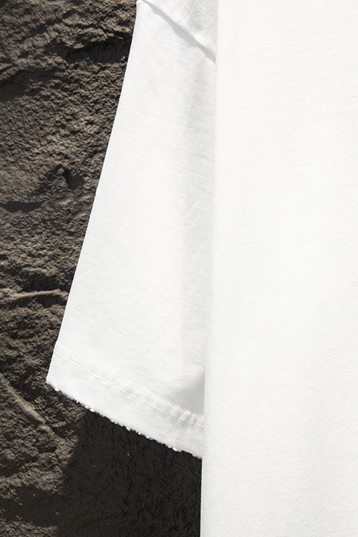 クロムハーツ 新作ダメージレザーと刺繍金具の半袖Tシャツ