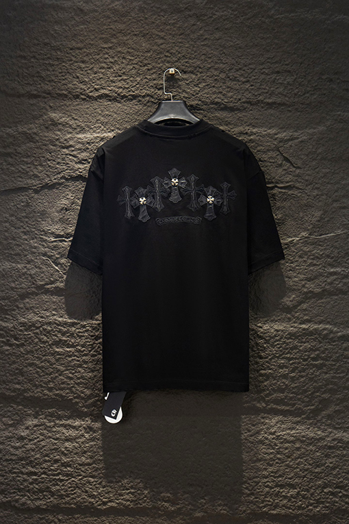 クロムハーツ 新作ダメージレザーと刺繍金具の半袖Tシャツ
