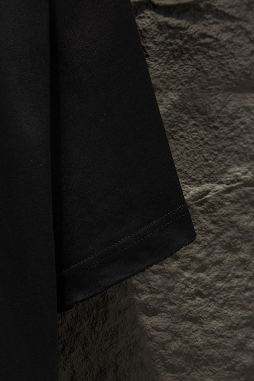 クロムハーツ 新作ダメージレザーと刺繍金具の半袖Tシャツ