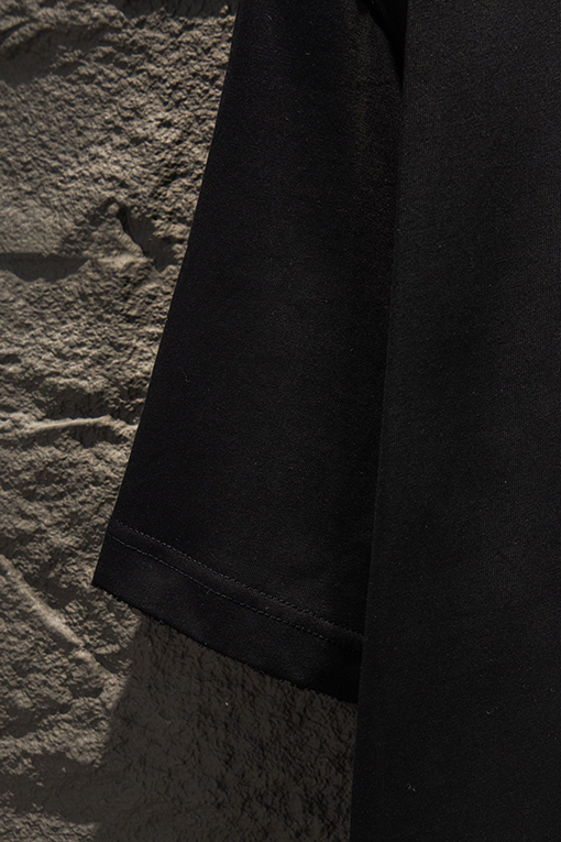 クロムハーツ 新作ダメージレザーと刺繍金具の半袖Tシャツ