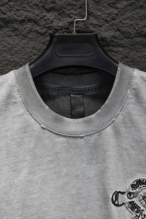 クロムハーツ ヘビーデューティーなリバースボトムカラーブロックアップリケ刺繍ダメージハードウェアの半袖Tシャツ