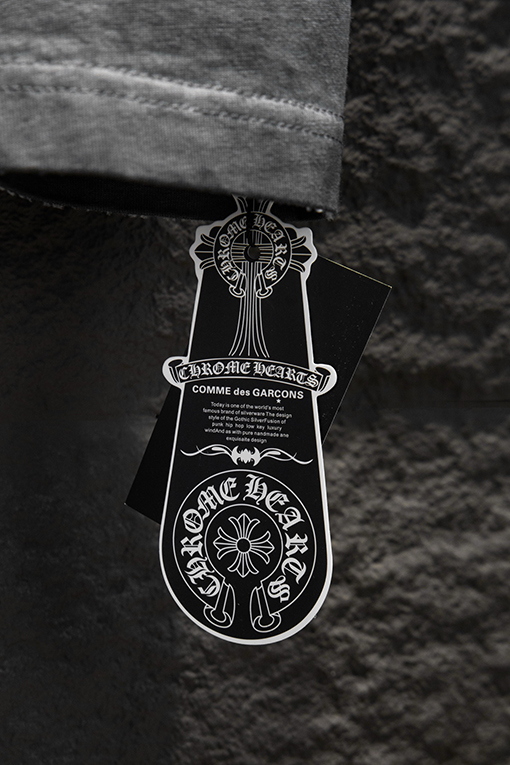 クロムハーツ ヘビーデューティーなリバースボトムカラーブロックアップリケ刺繍ダメージハードウェアの半袖Tシャツ