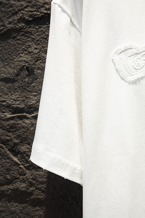 クロムハーツコピー 重工業な刺繍タッセル半袖Tシャツ