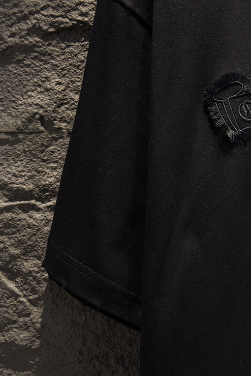 クロムハーツコピー 重工業な刺繍タッセル半袖Tシャツ