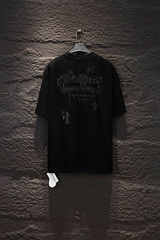 クロムハーツ 重工業なビーズと中空刺繍が施されたダメージ加工の半袖Tシャツ