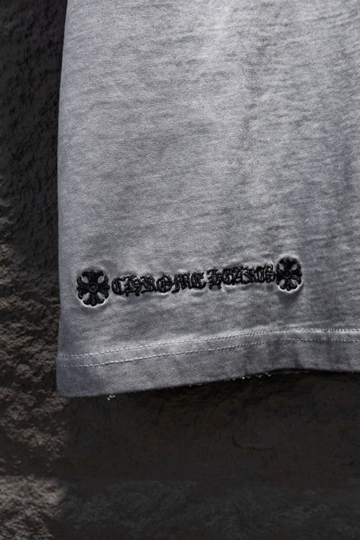 クロムハーツ 新モデルヘビーデューティーなリバースカラーパッチワーク刺繍のダメージ半袖Tシャツ