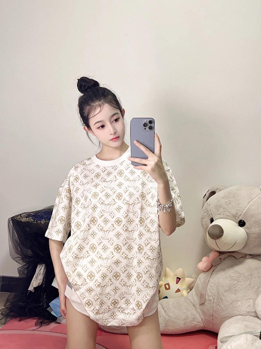 ルイヴィトン オールオーバーロゴクルーネック半袖Tシャツ