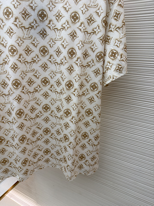 ルイヴィトン オールオーバーロゴクルーネック半袖Tシャツ