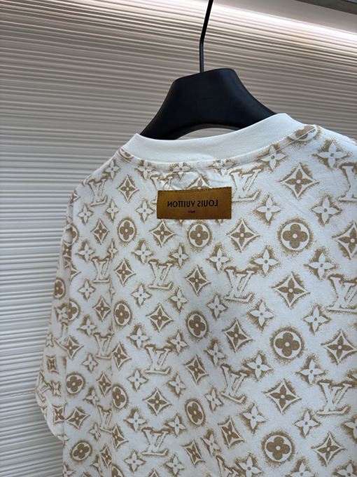 ルイヴィトン オールオーバーロゴクルーネック半袖Tシャツ