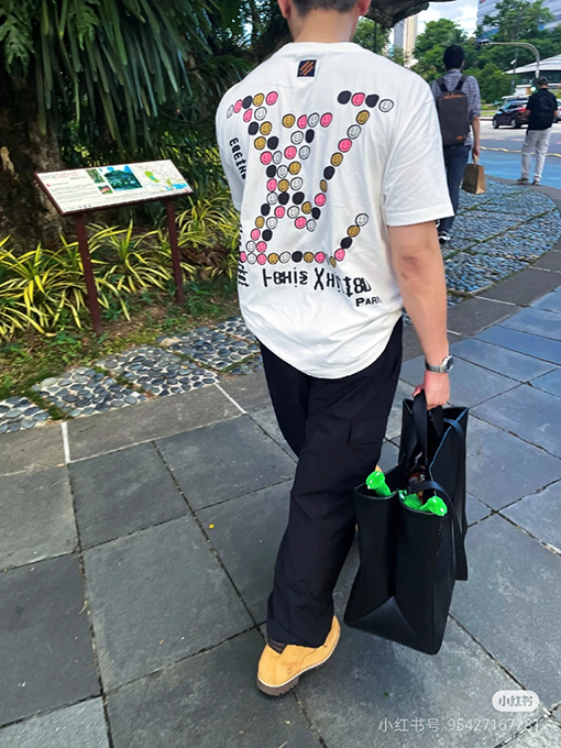 ルイヴィトン スマイリーフェイス半袖Tシャツ