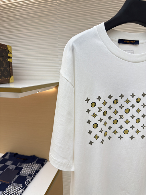 ルイヴィトン スマイリーフェイス半袖Tシャツ