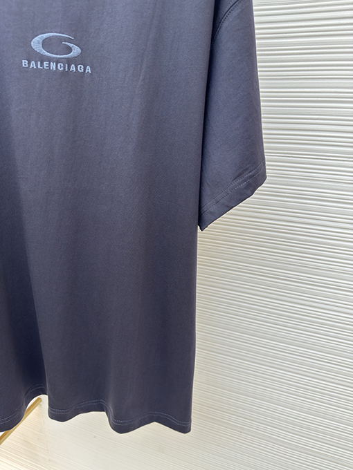 バレンシアガ Balenciaga グレーのサークル刺繍クルーネック半袖Tシャツ