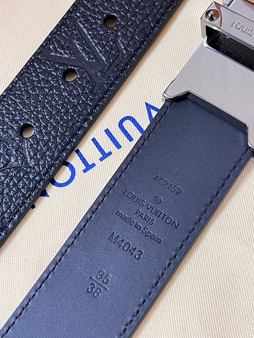 ルイヴィトンスーパーコピー ライチ柄エンボス両面ベルト