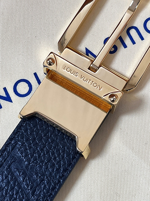 ルイヴィトンスーパーコピー ライチ柄エンボス両面ベルト