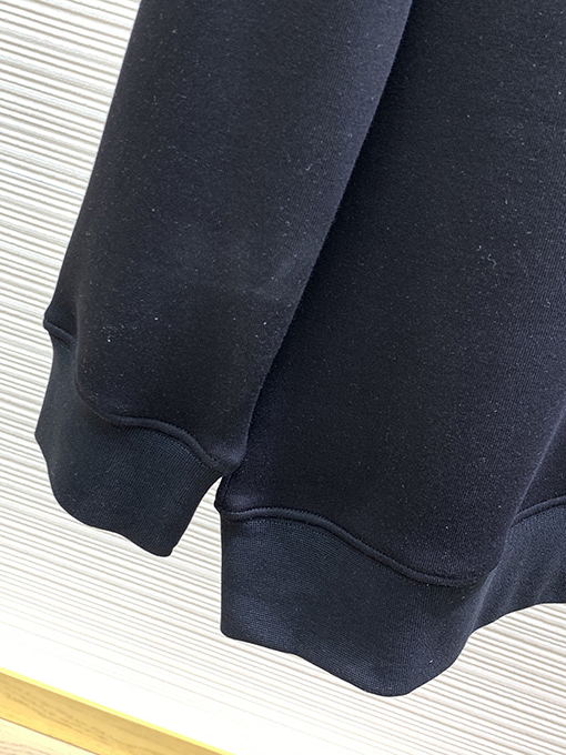 バーバリー Burberry ファッショナブルでカジュアルなクルーネックスウェットシャツ