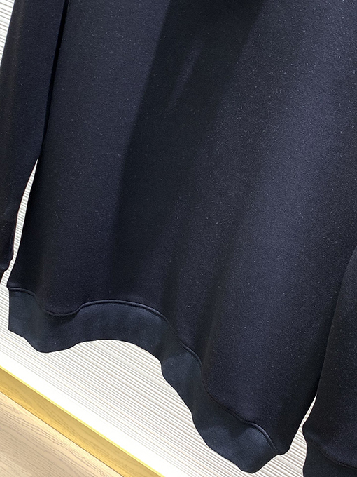 バーバリー Burberry ファッショナブルでカジュアルなクルーネックスウェットシャツ