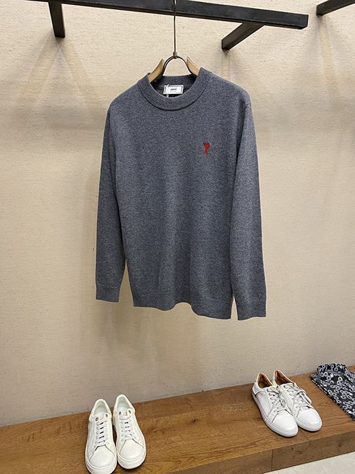 アミスーパーコピー Ami Paris ハート型のA字刺繍入りカップルウールセーター